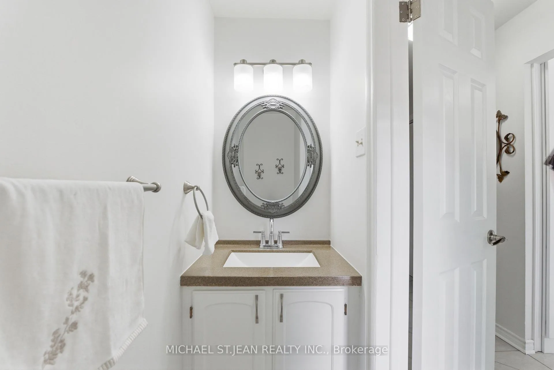 Photo 32 of Unit 66, 3027 Glencrest Road, Burlington, Roseland — HOMEH