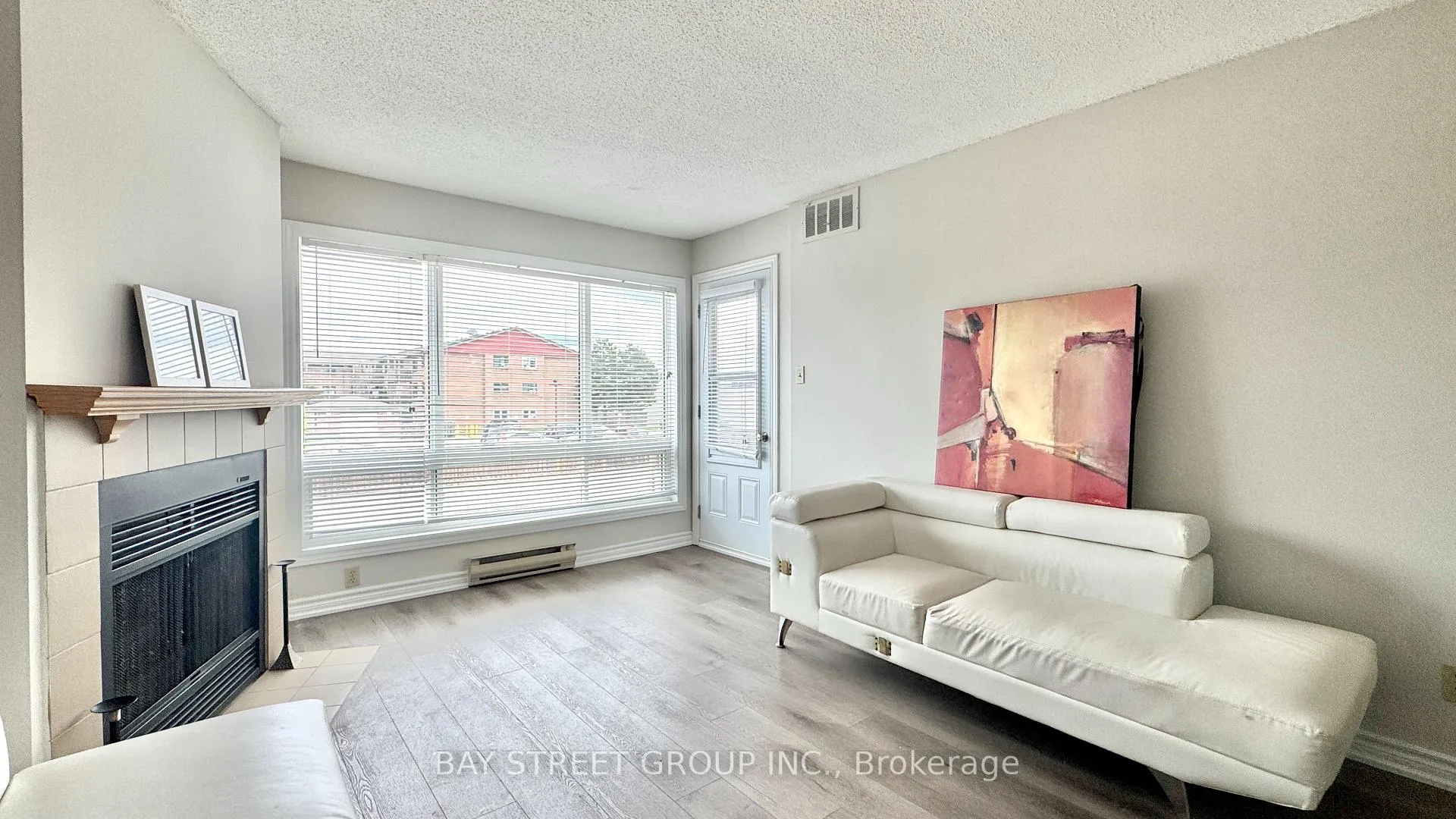 Photo 8 of Unit 213, 78 Roehampton Avenue, St. Catharines, Carlton/Bunting — HOMEH