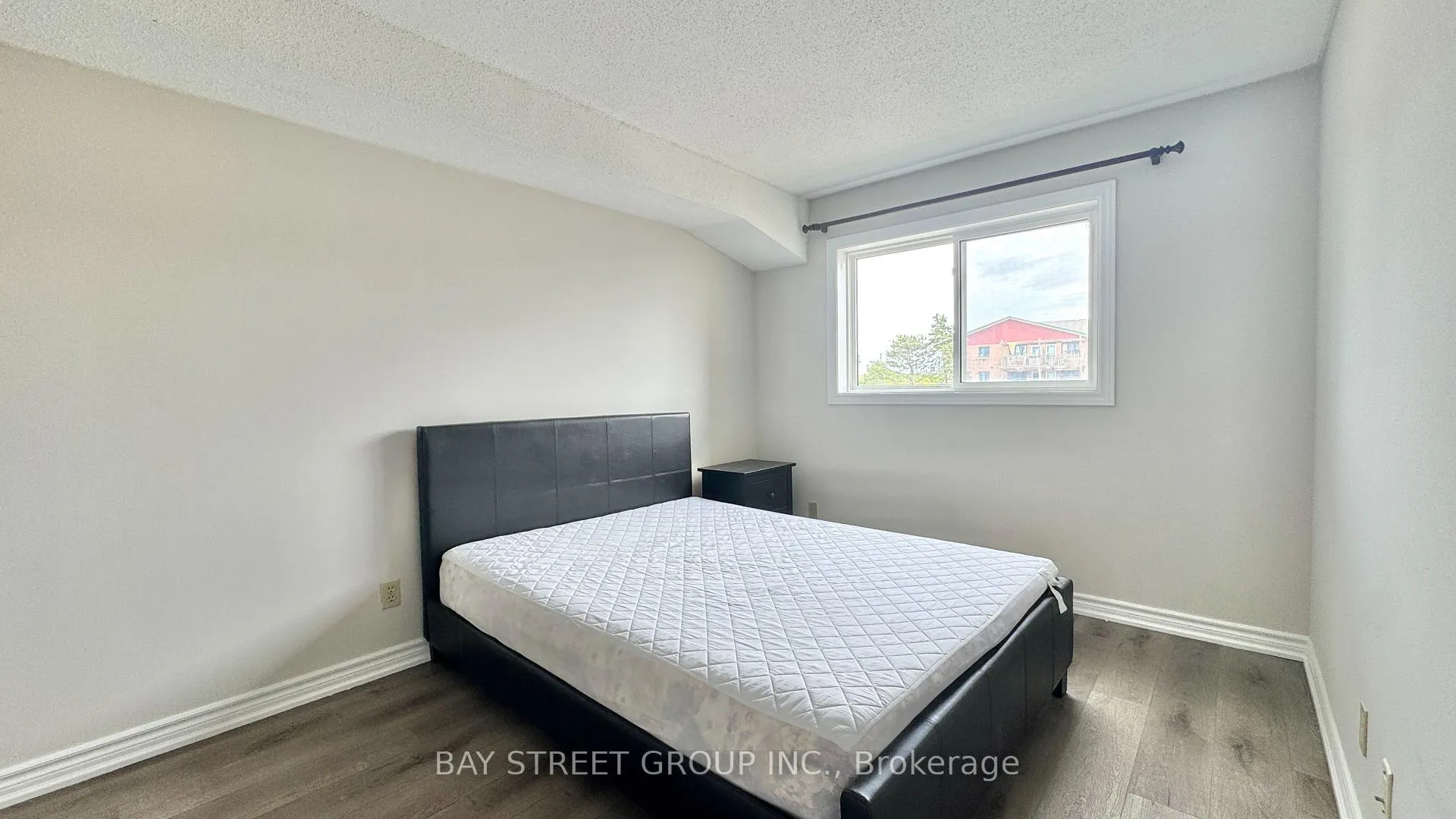 Photo 12 of Unit 213, 78 Roehampton Avenue, St. Catharines, Carlton/Bunting — HOMEH