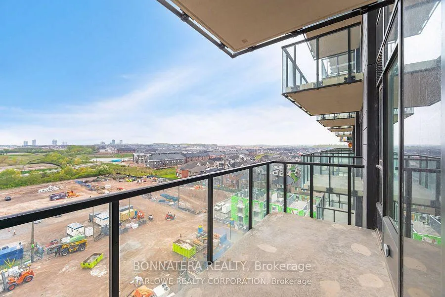 Photo 8 of Unit 907, 3006 William Cutmore Boulevard, Oakville, Joshua Meadows — HOMEH