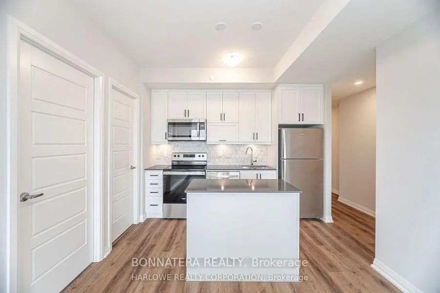Photo 26 of Unit 907, 3006 William Cutmore Boulevard, Oakville, Joshua Meadows — HOMEH