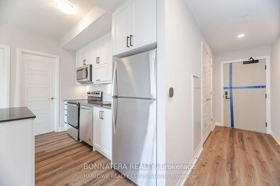 Photo 27 of Unit 907, 3006 William Cutmore Boulevard, Oakville, Joshua Meadows — HOMEH