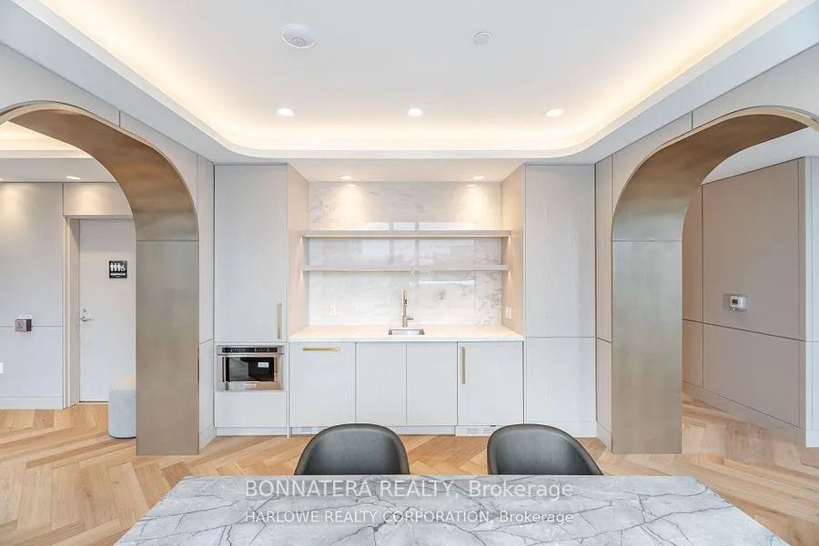 Photo 35 of Unit 907, 3006 William Cutmore Boulevard, Oakville, Joshua Meadows — HOMEH