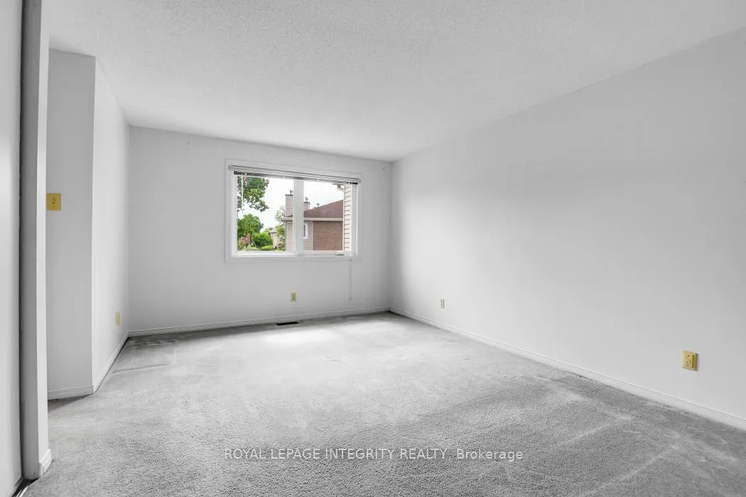 Photo 16 of 6176 Oak Meadows Drive, Ottawa, Chapel Hill — HOMEH