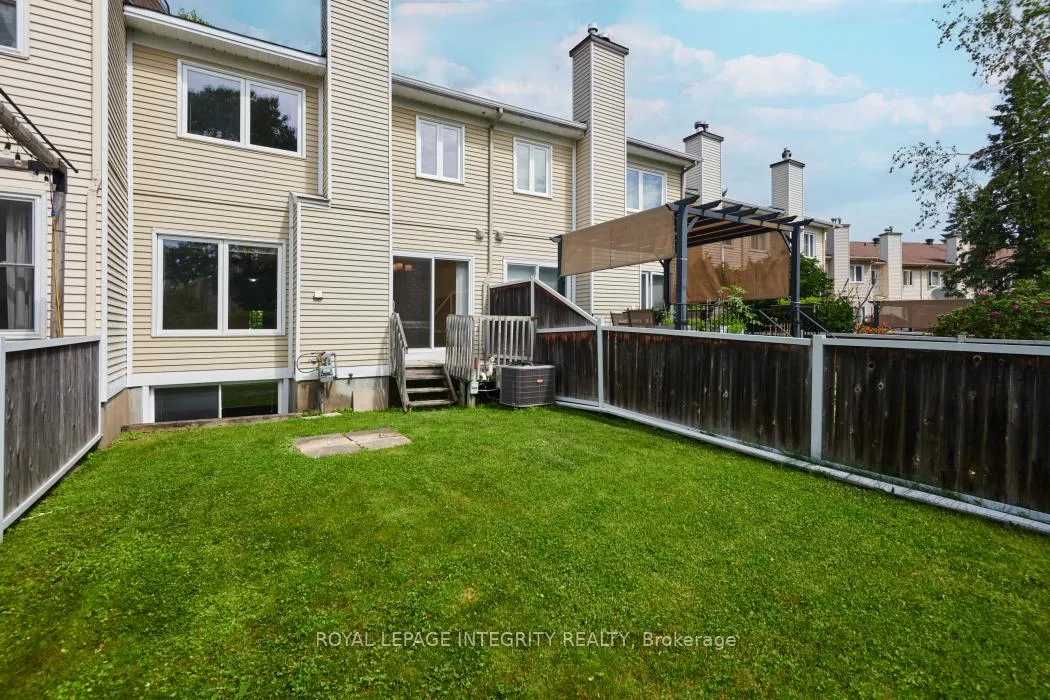 Photo 31 of 6176 Oak Meadows Drive, Ottawa, Chapel Hill — HOMEH