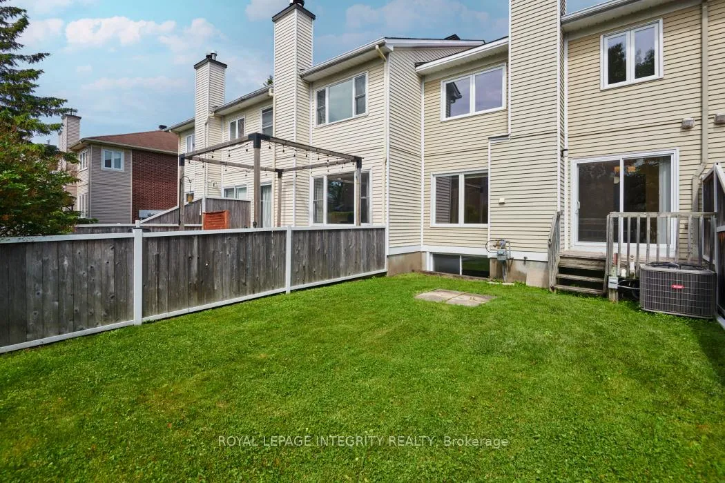 Photo 32 of 6176 Oak Meadows Drive, Ottawa, Chapel Hill — HOMEH