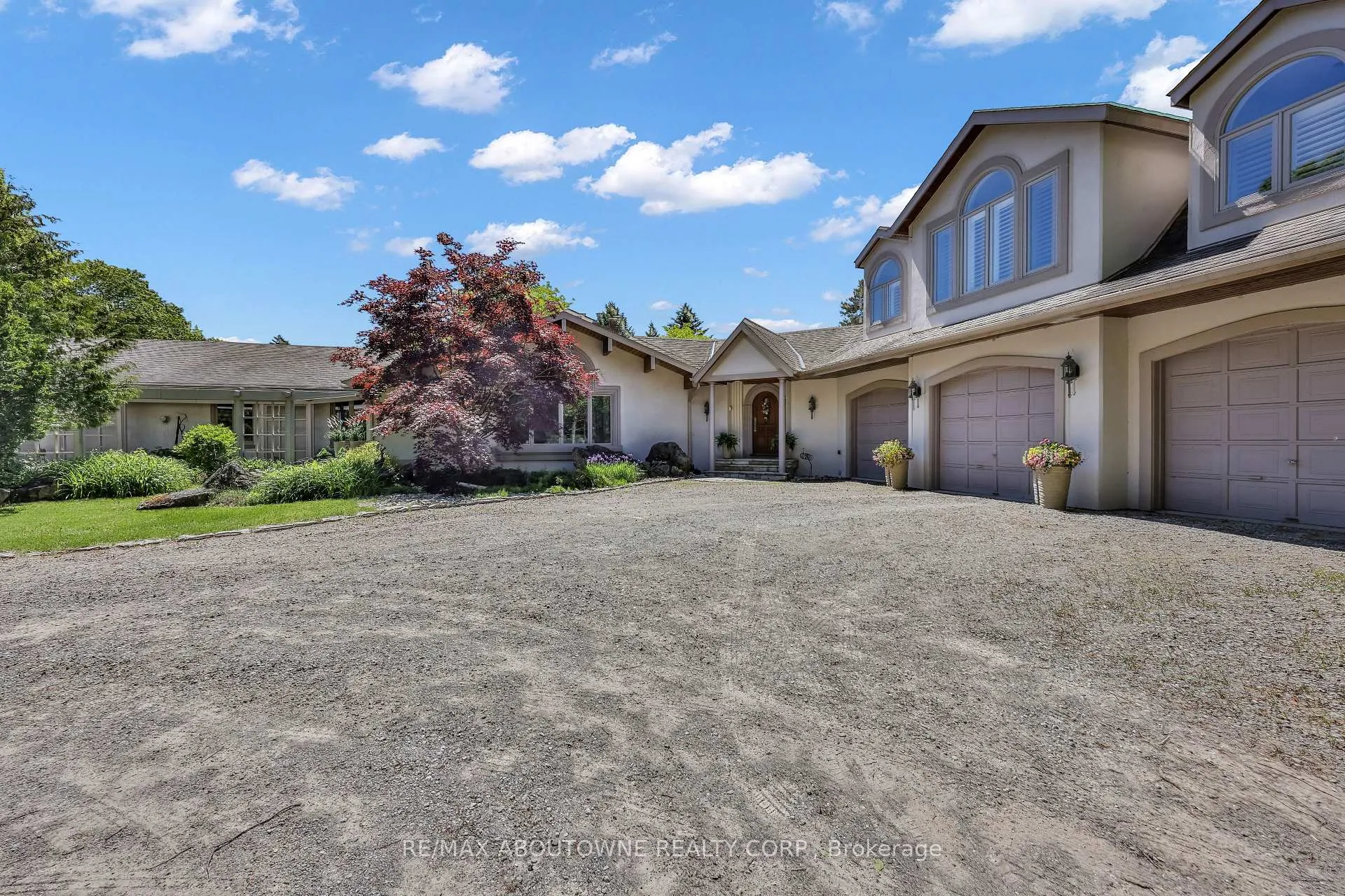 Photo 6 of 2360 8 Side Road, Burlington, Rural Burlington — HOMEH