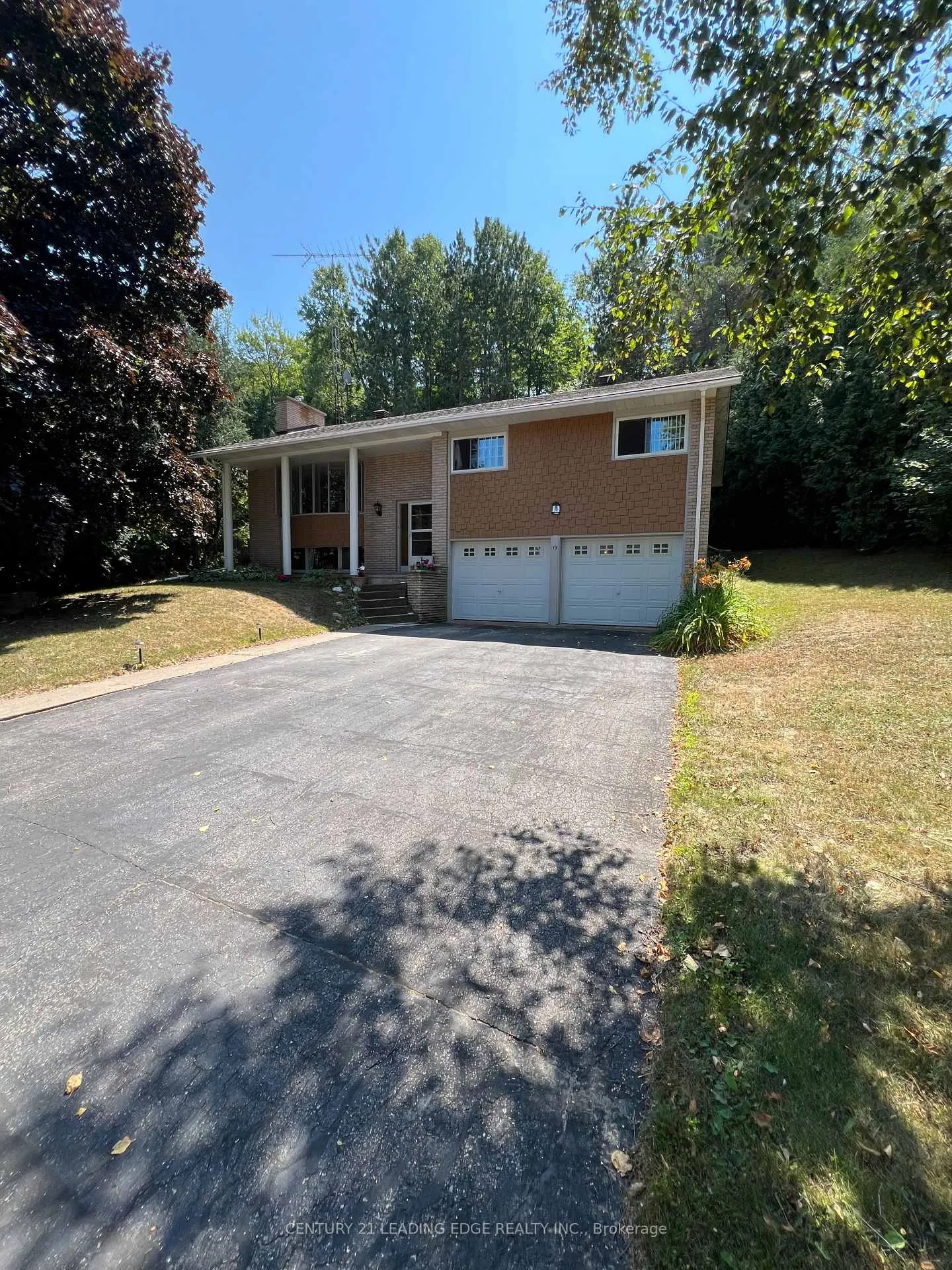 Photo 2 of 19 Forest Hill Road, Bancroft, Bancroft Ward — HOMEH