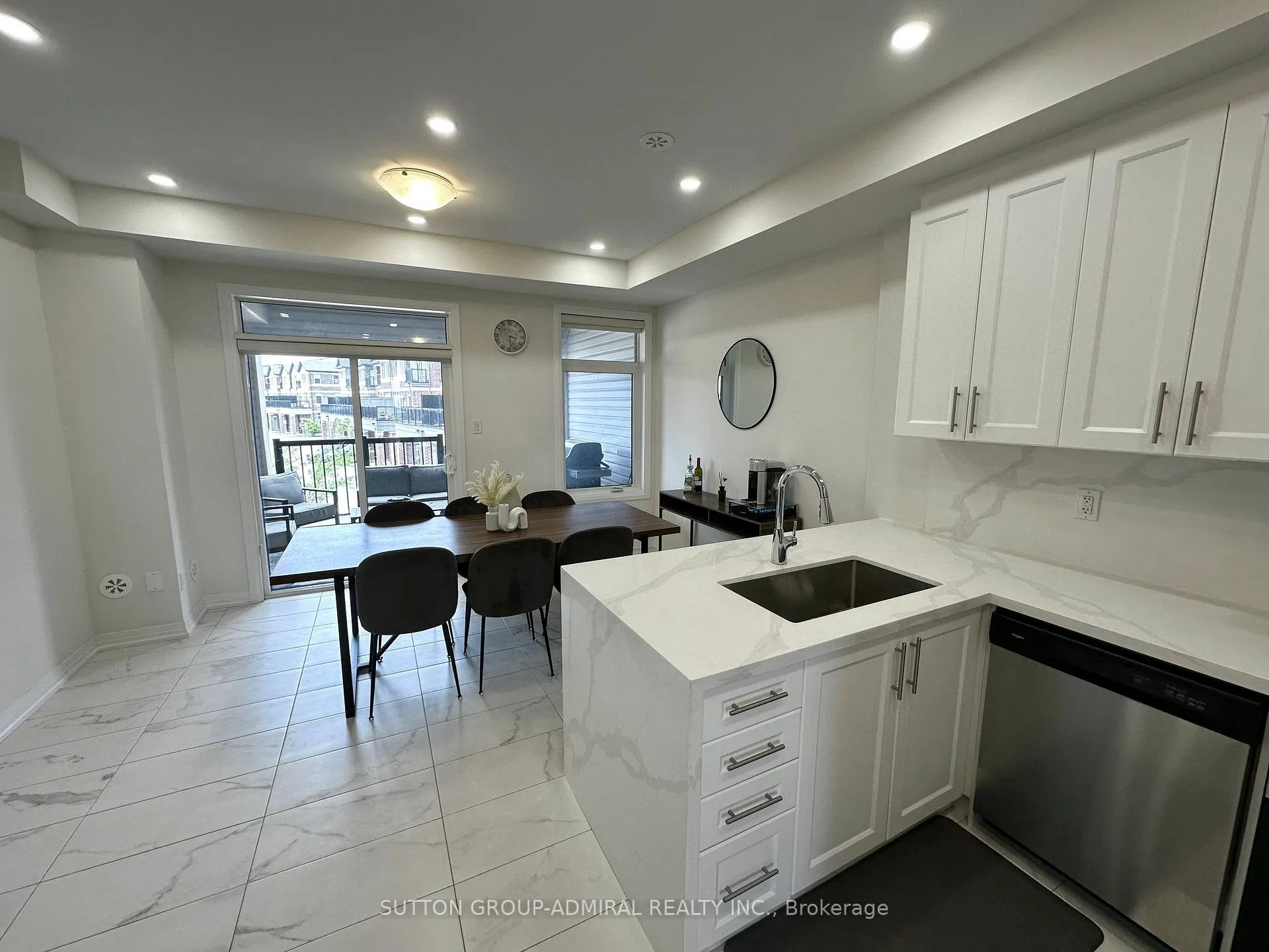Photo 8 of 11 Saigen Lane, Markham, Cedar Grove — HOMEH