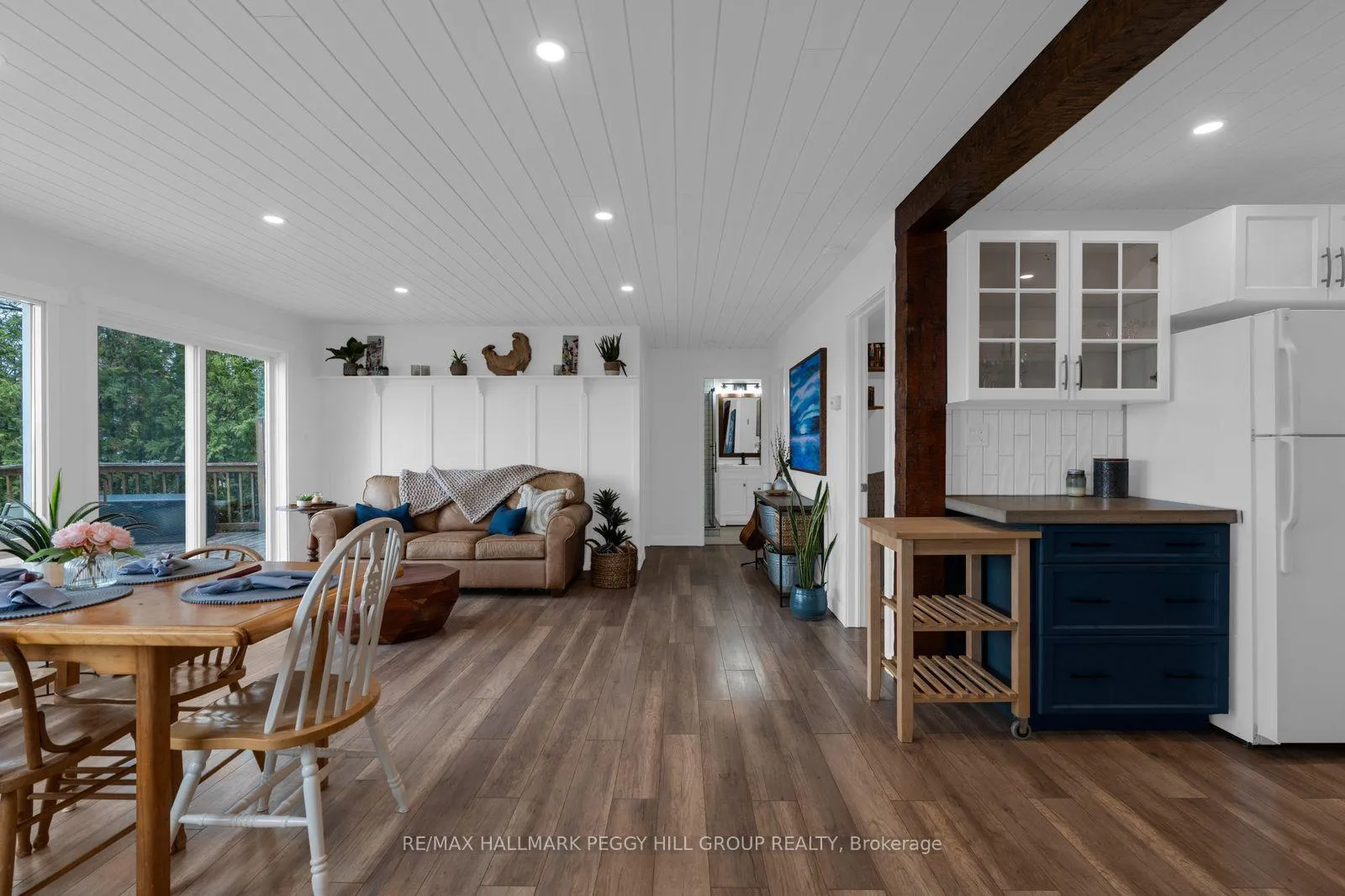 Photo 6 of 4304 Plum Point Road, Ramara, Rural Ramara — HOMEH