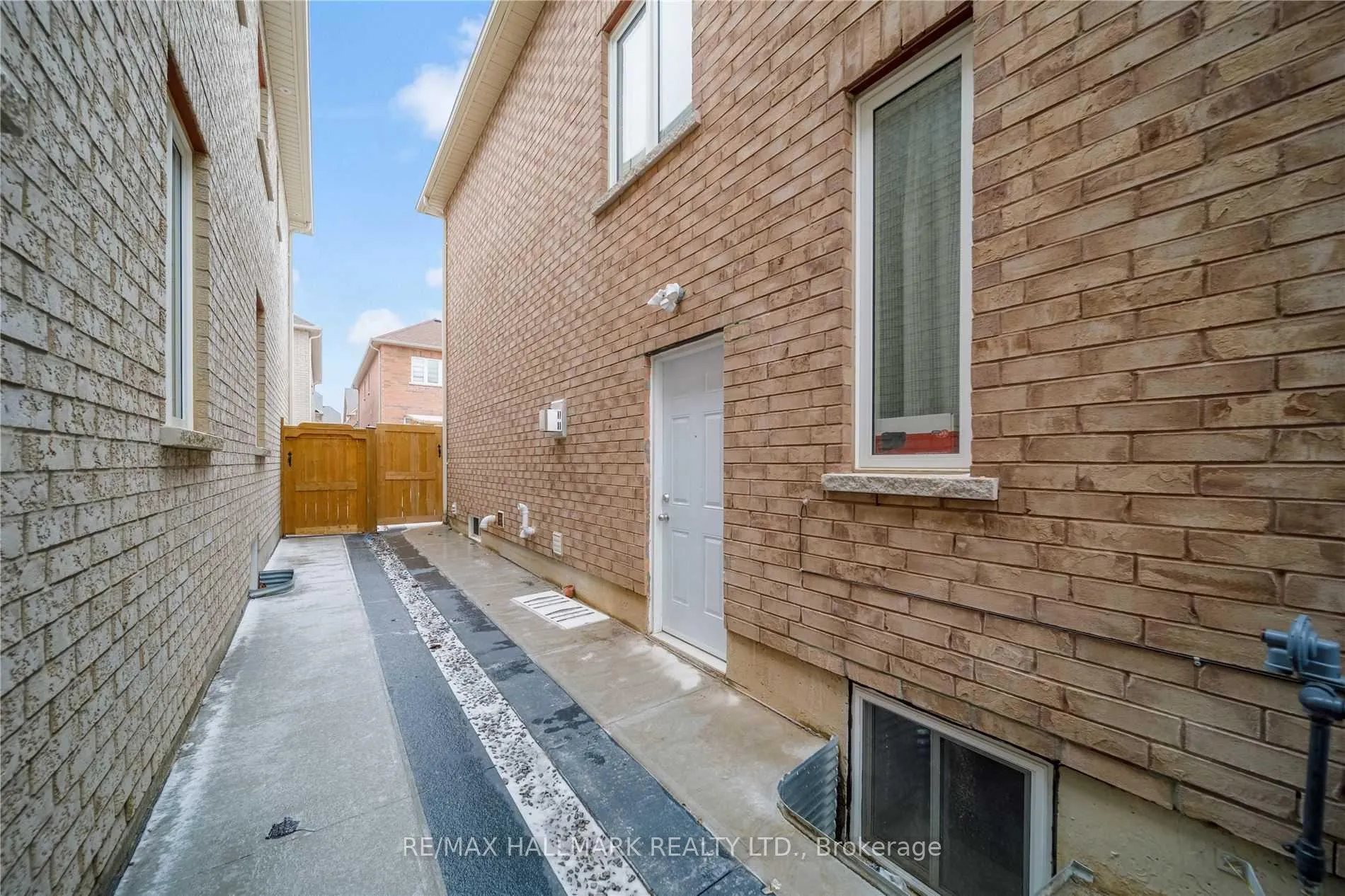 Photo 19 of Unit BSMT, 306 Buick Boulevard, Brampton, Northwest Brampton — HOMEH