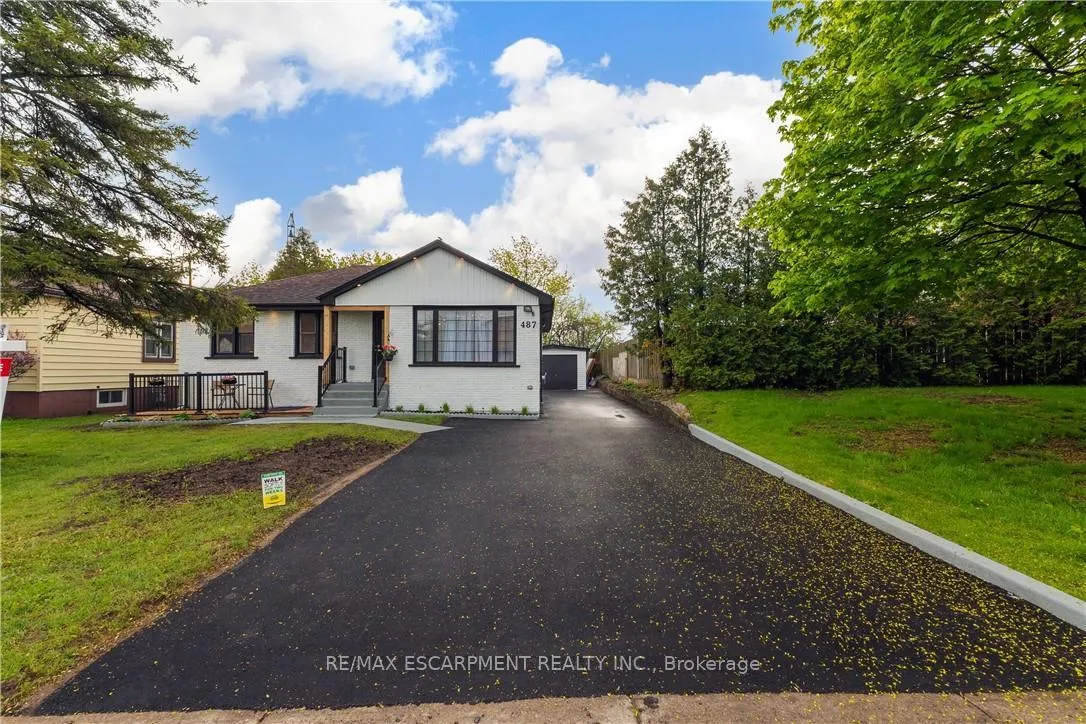 Photo 2 of 487 East 37th Street, Hamilton, Macassa — HOMEH