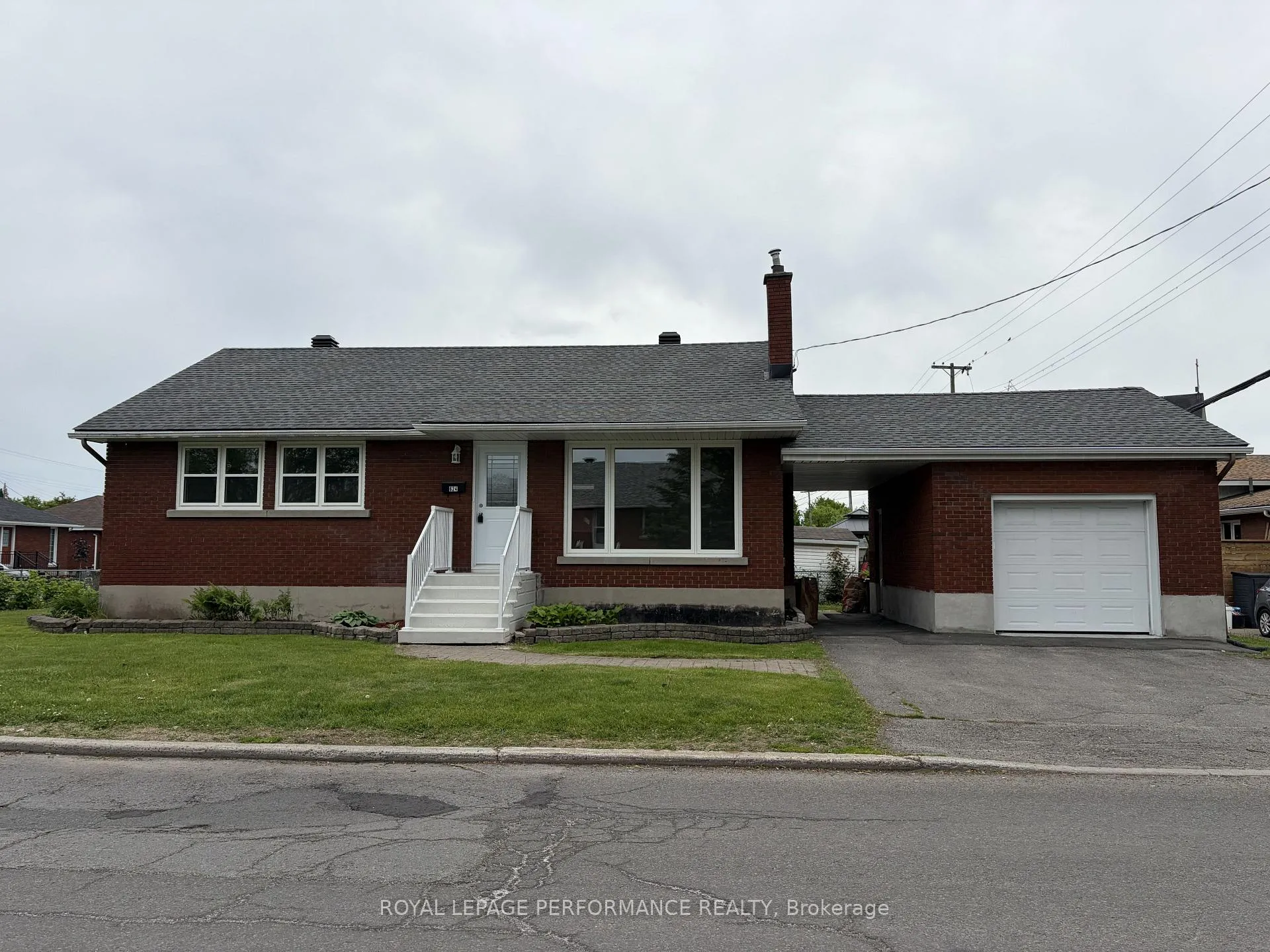 Photo 1 of 624 Clarke Avenue, Ottawa, Castle Heights/Rideau High — HOMEH