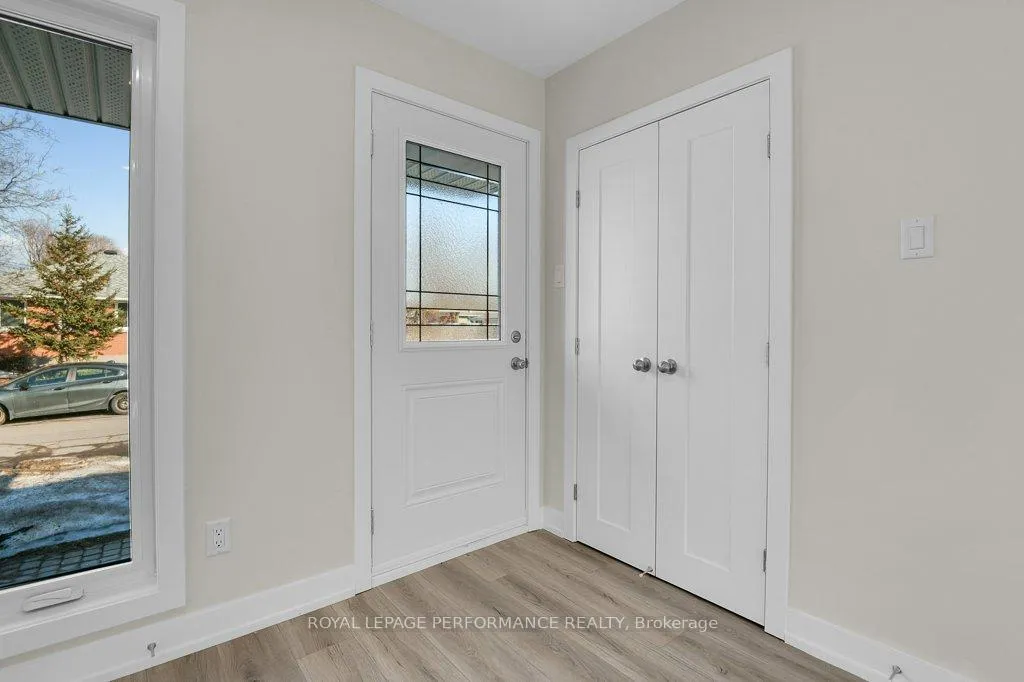 Photo 2 of 624 Clarke Avenue, Ottawa, Castle Heights/Rideau High — HOMEH