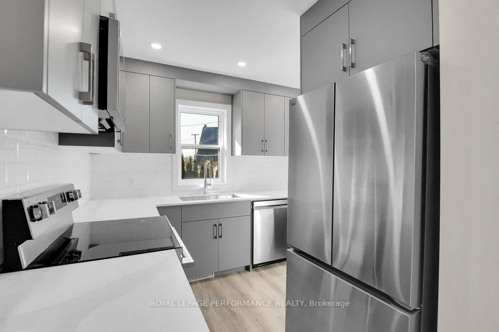 Photo 10 of 624 Clarke Avenue, Ottawa, Castle Heights/Rideau High — HOMEH