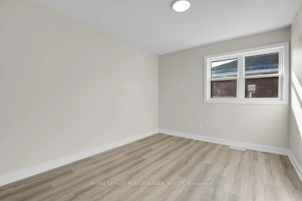 Photo 13 of 624 Clarke Avenue, Ottawa, Castle Heights/Rideau High — HOMEH