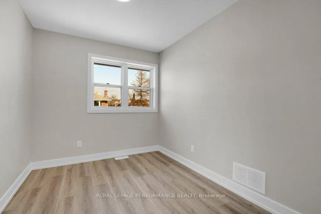 Photo 18 of 624 Clarke Avenue, Ottawa, Castle Heights/Rideau High — HOMEH