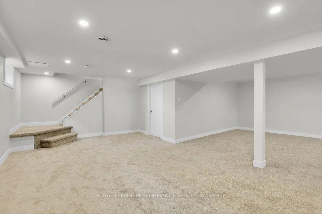Photo 23 of 624 Clarke Avenue, Ottawa, Castle Heights/Rideau High — HOMEH