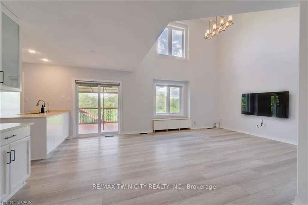 Photo 6 of 63 Pine Valley Drive, Kitchener — HOMEH