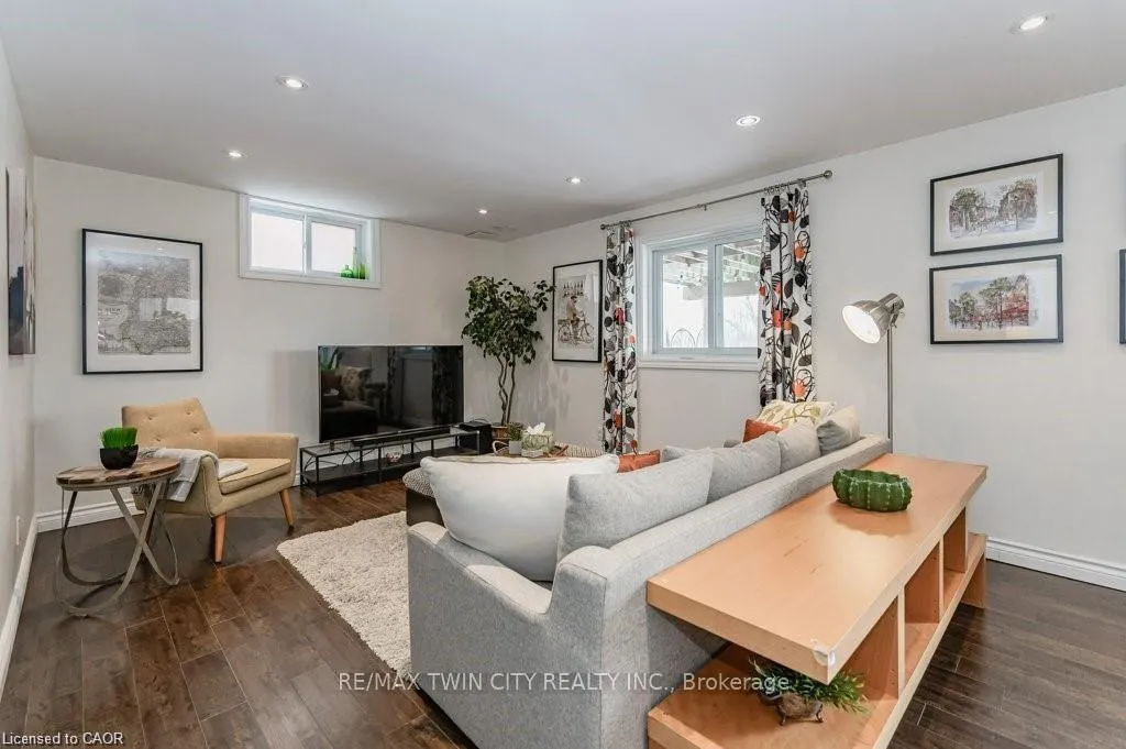 Photo 33 of 63 Pine Valley Drive, Kitchener — HOMEH
