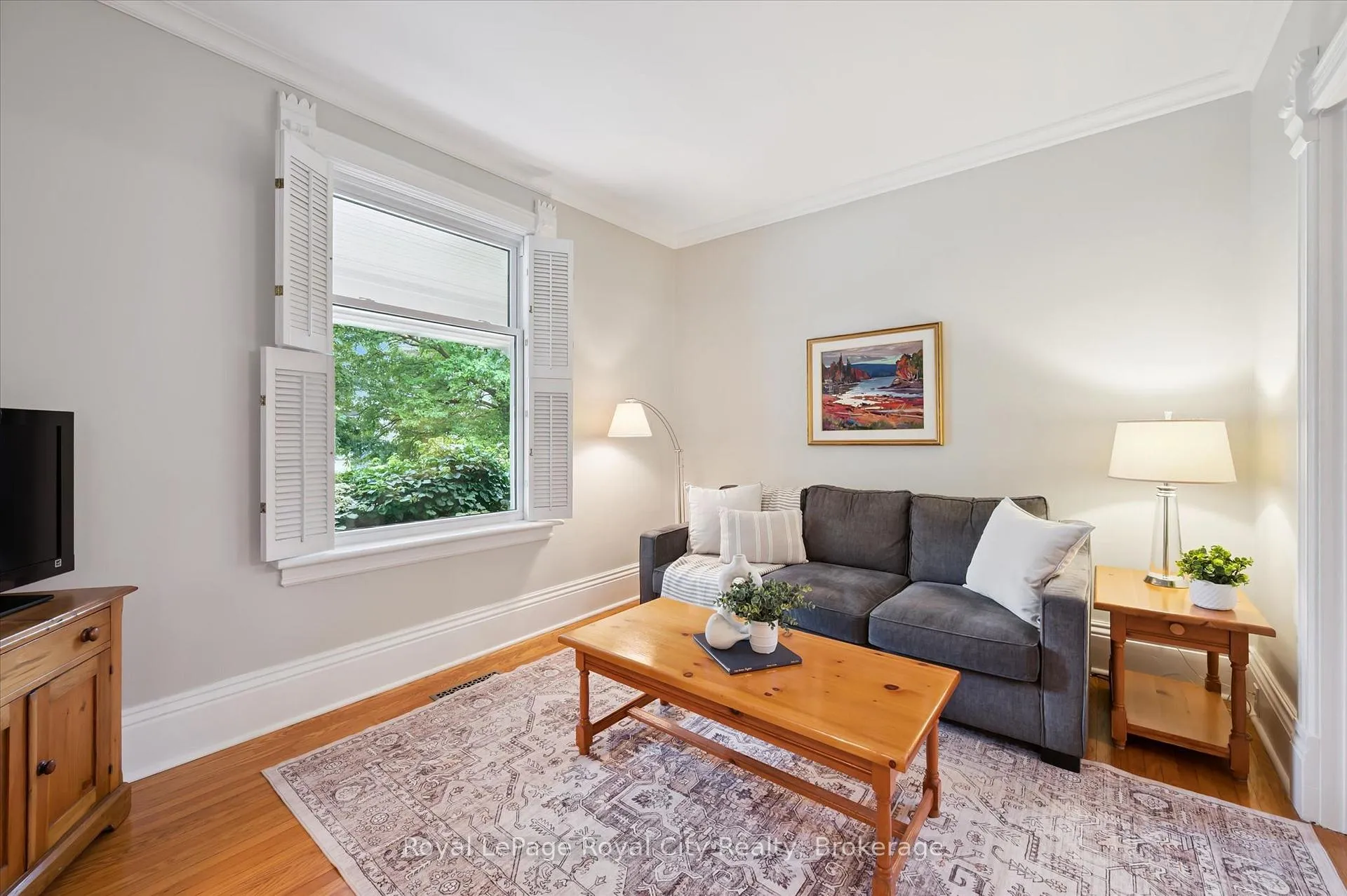 Photo 4 of 265 Waterloo Avenue, Guelph, Junction/Onward Willow — HOMEH
