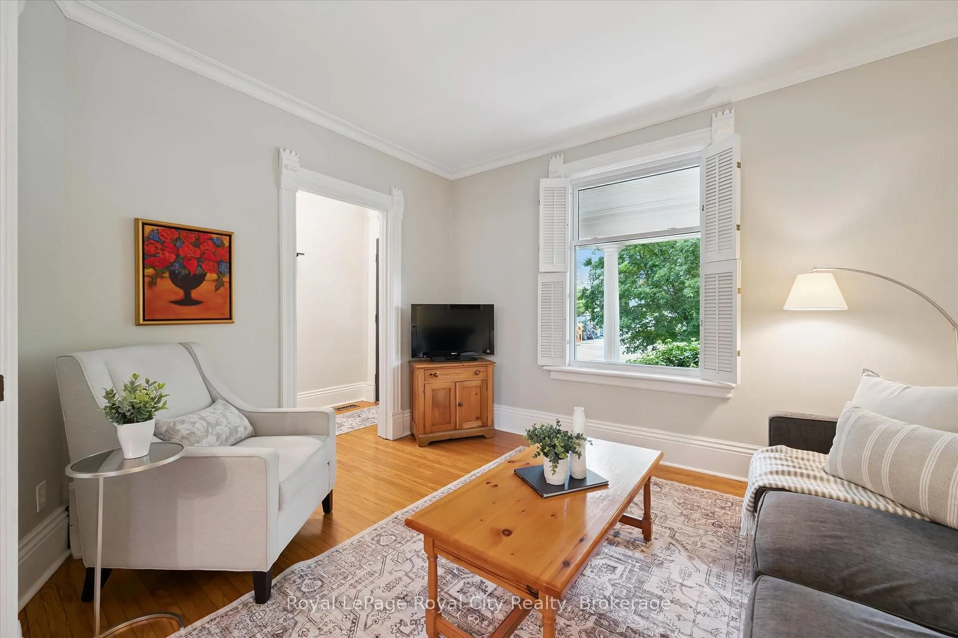 Photo 5 of 265 Waterloo Avenue, Guelph, Junction/Onward Willow — HOMEH