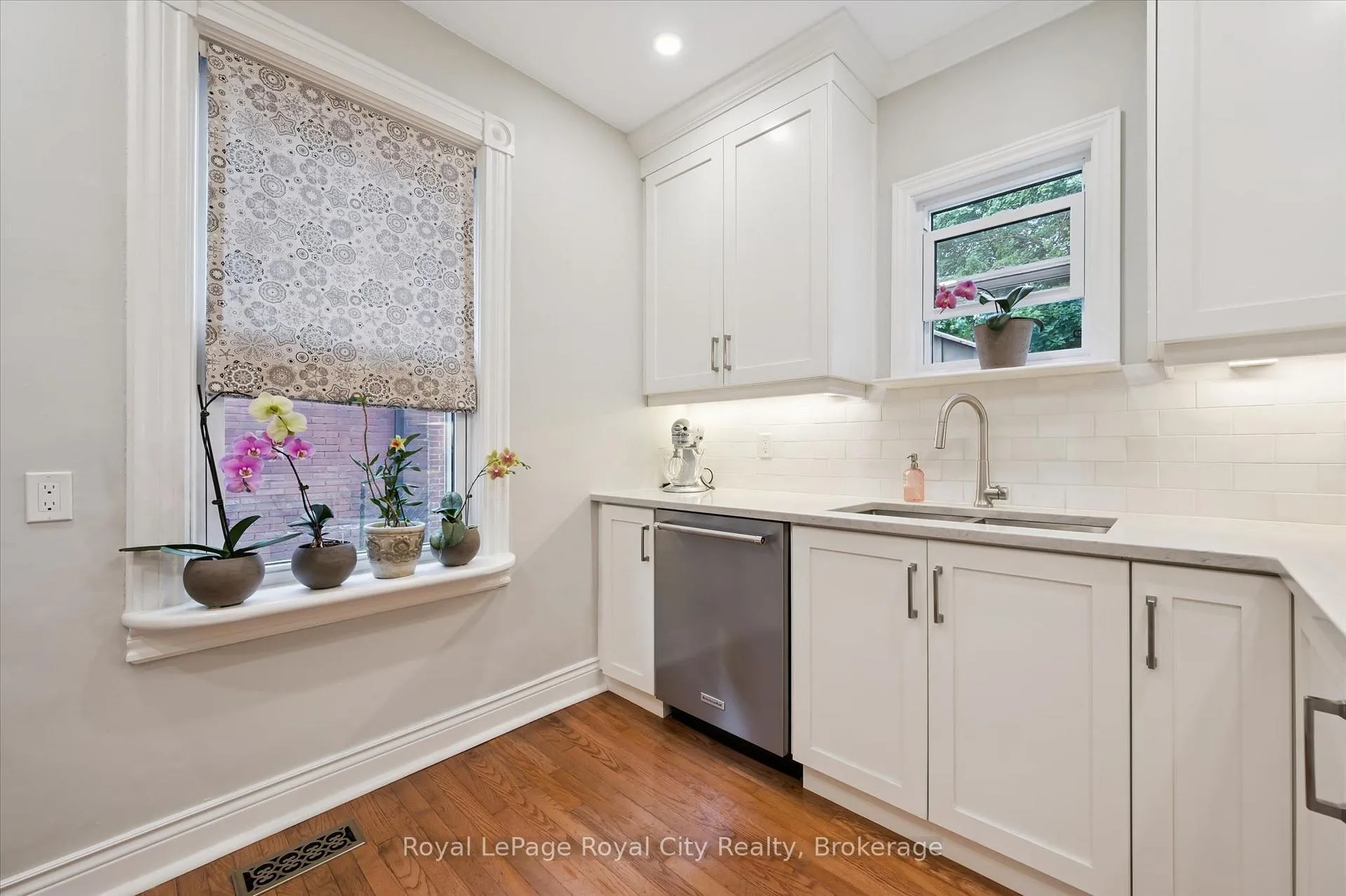 Photo 11 of 265 Waterloo Avenue, Guelph, Junction/Onward Willow — HOMEH