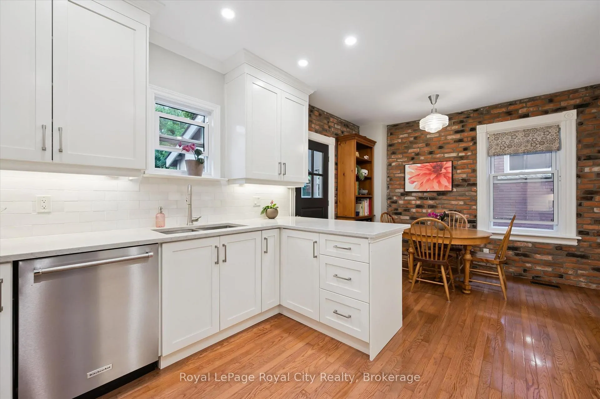 Photo 12 of 265 Waterloo Avenue, Guelph, Junction/Onward Willow — HOMEH