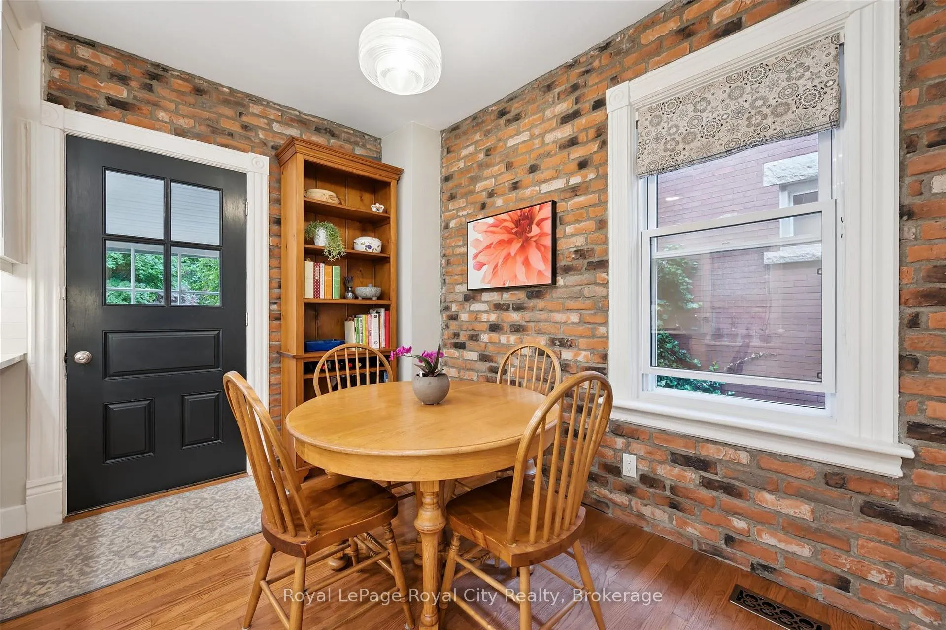Photo 15 of 265 Waterloo Avenue, Guelph, Junction/Onward Willow — HOMEH