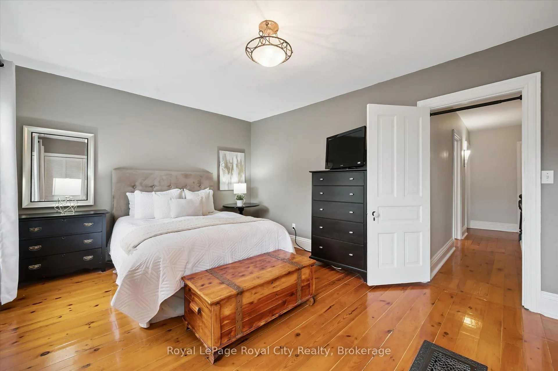 Photo 23 of 265 Waterloo Avenue, Guelph, Junction/Onward Willow — HOMEH