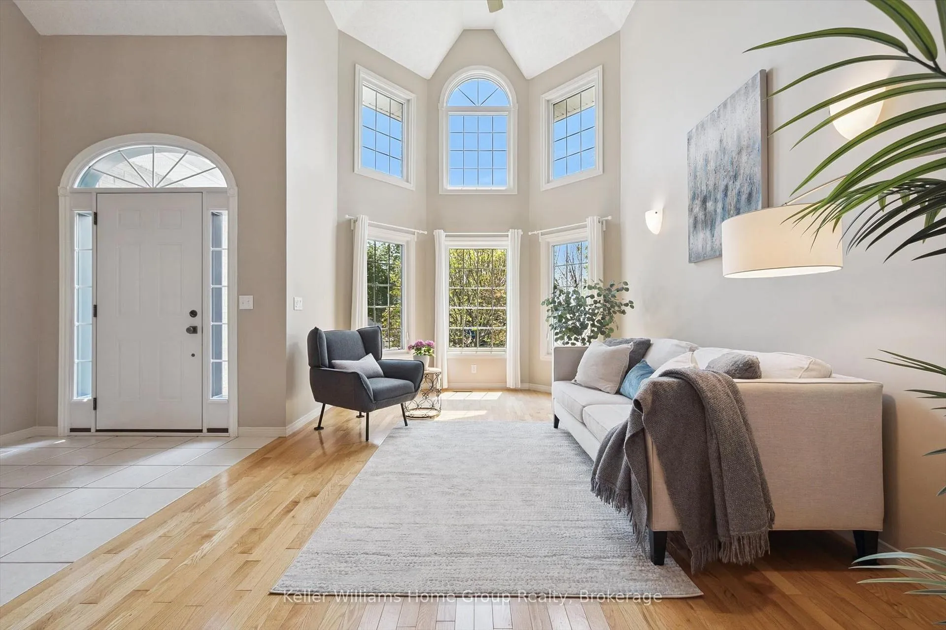 Photo 5 of 41 Ptarmigan Drive, Guelph, Kortright Hills — HOMEH