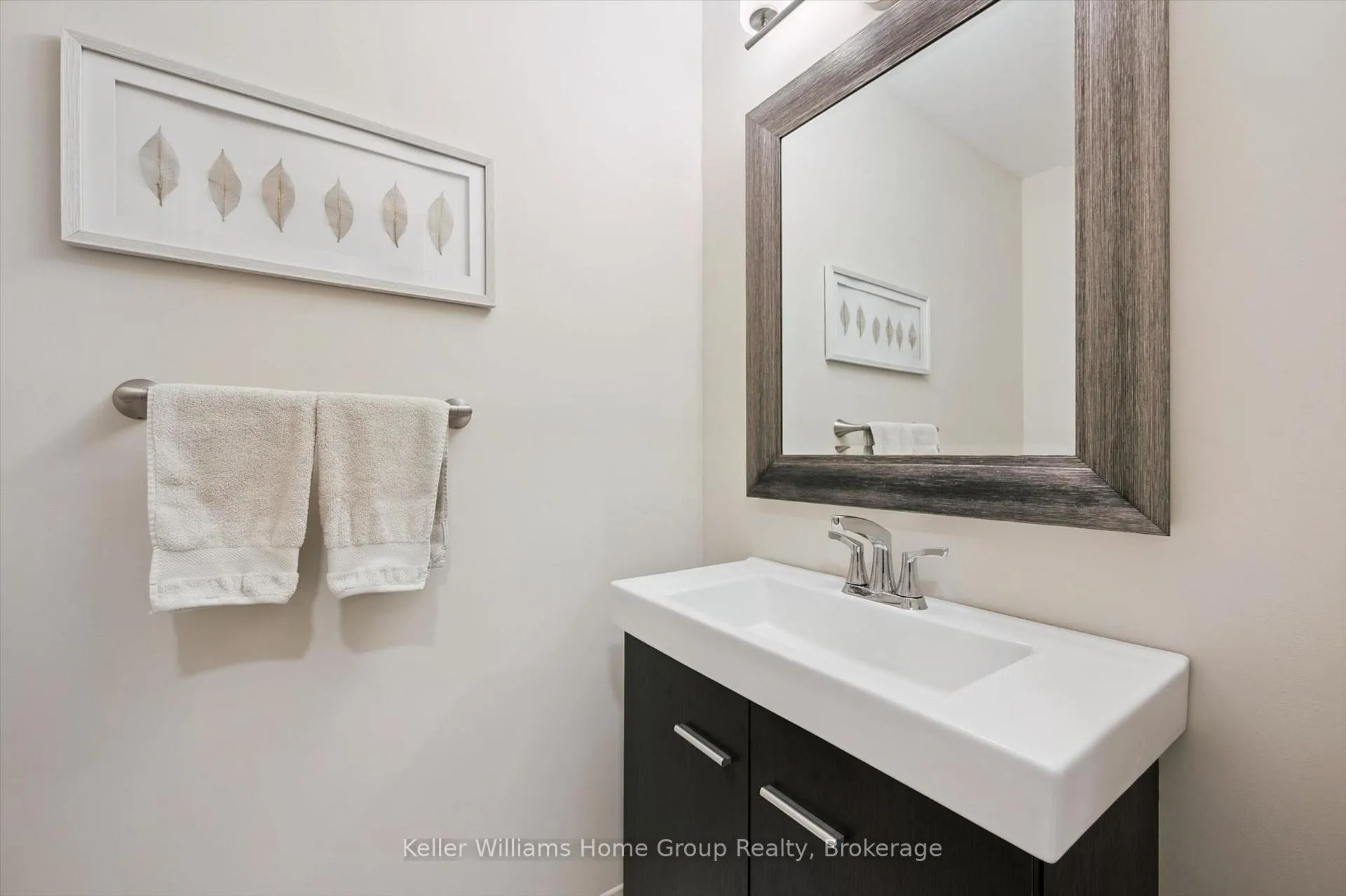 Photo 21 of 41 Ptarmigan Drive, Guelph, Kortright Hills — HOMEH