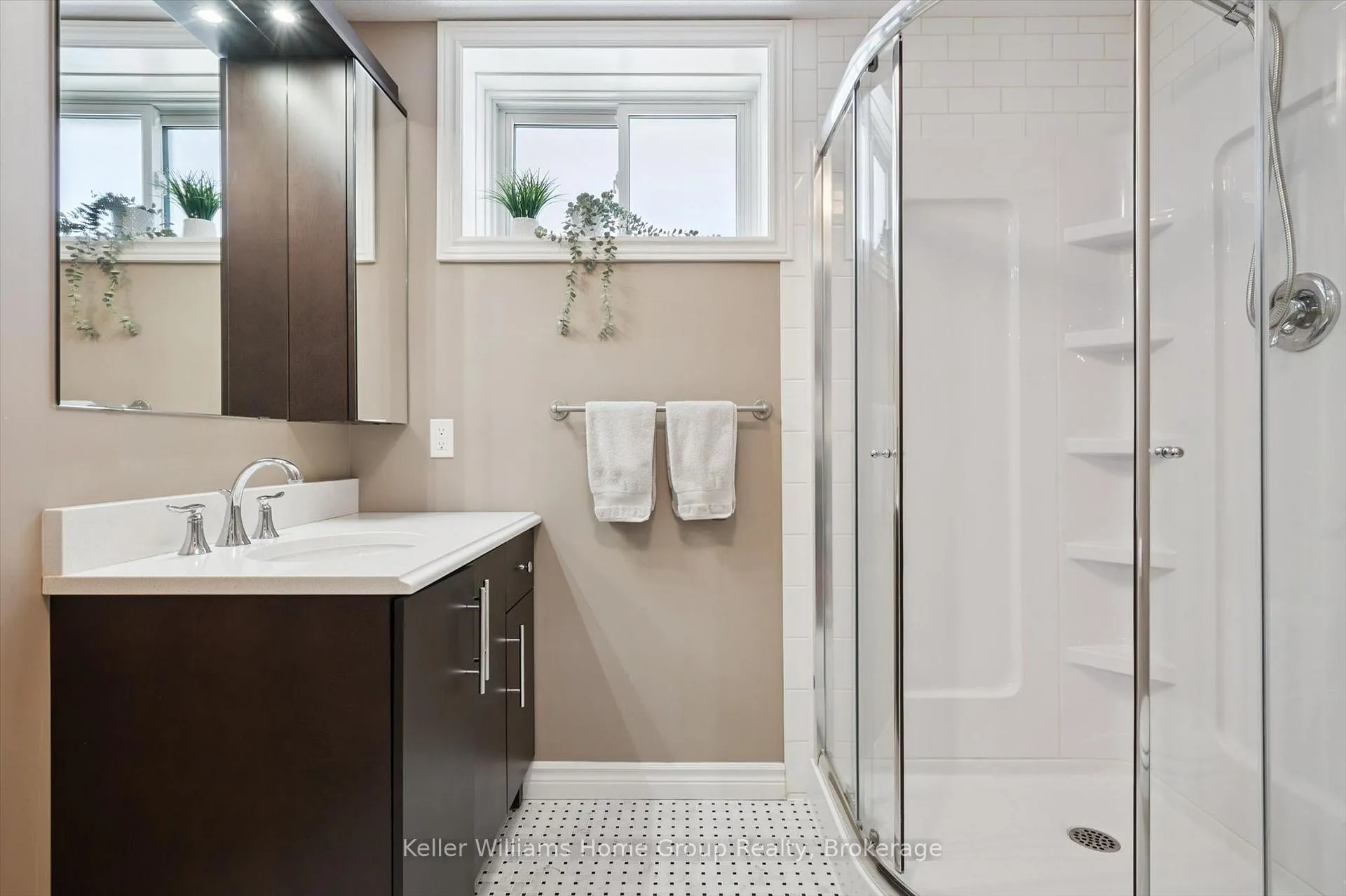 Photo 36 of 41 Ptarmigan Drive, Guelph, Kortright Hills — HOMEH