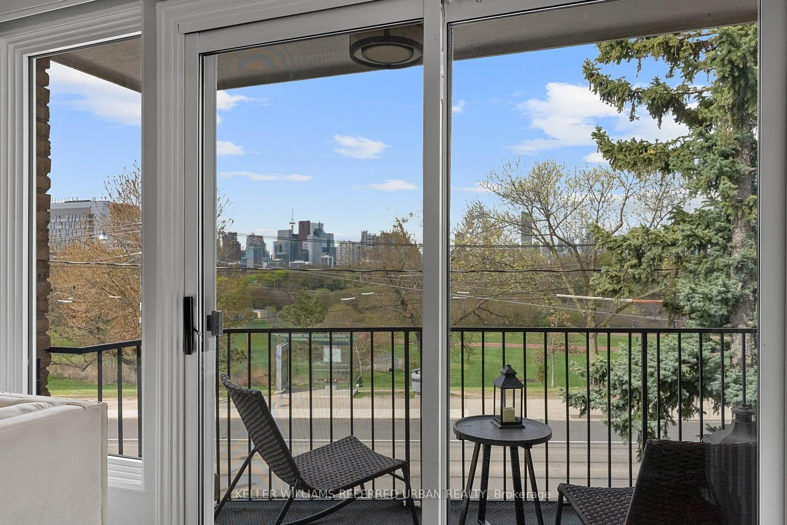 Photo 3 of Unit 4, 2 Withrow Avenue, Toronto, North Riverdale — HOMEH