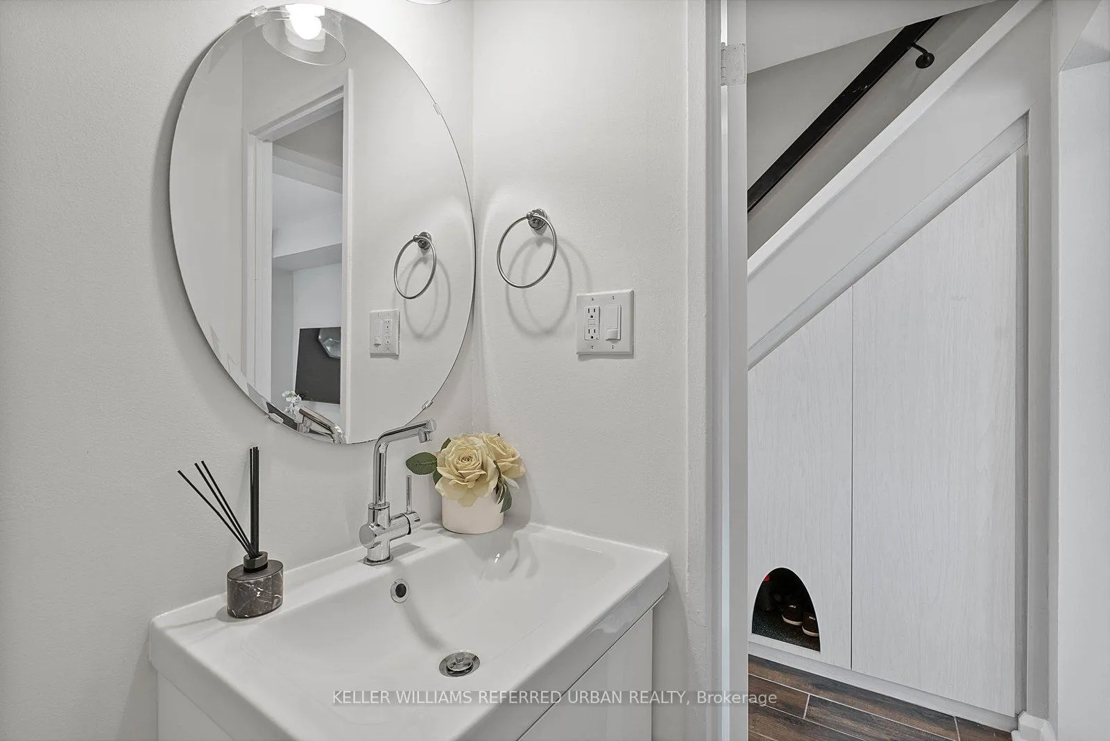 Photo 16 of Unit 4, 2 Withrow Avenue, Toronto, North Riverdale — HOMEH