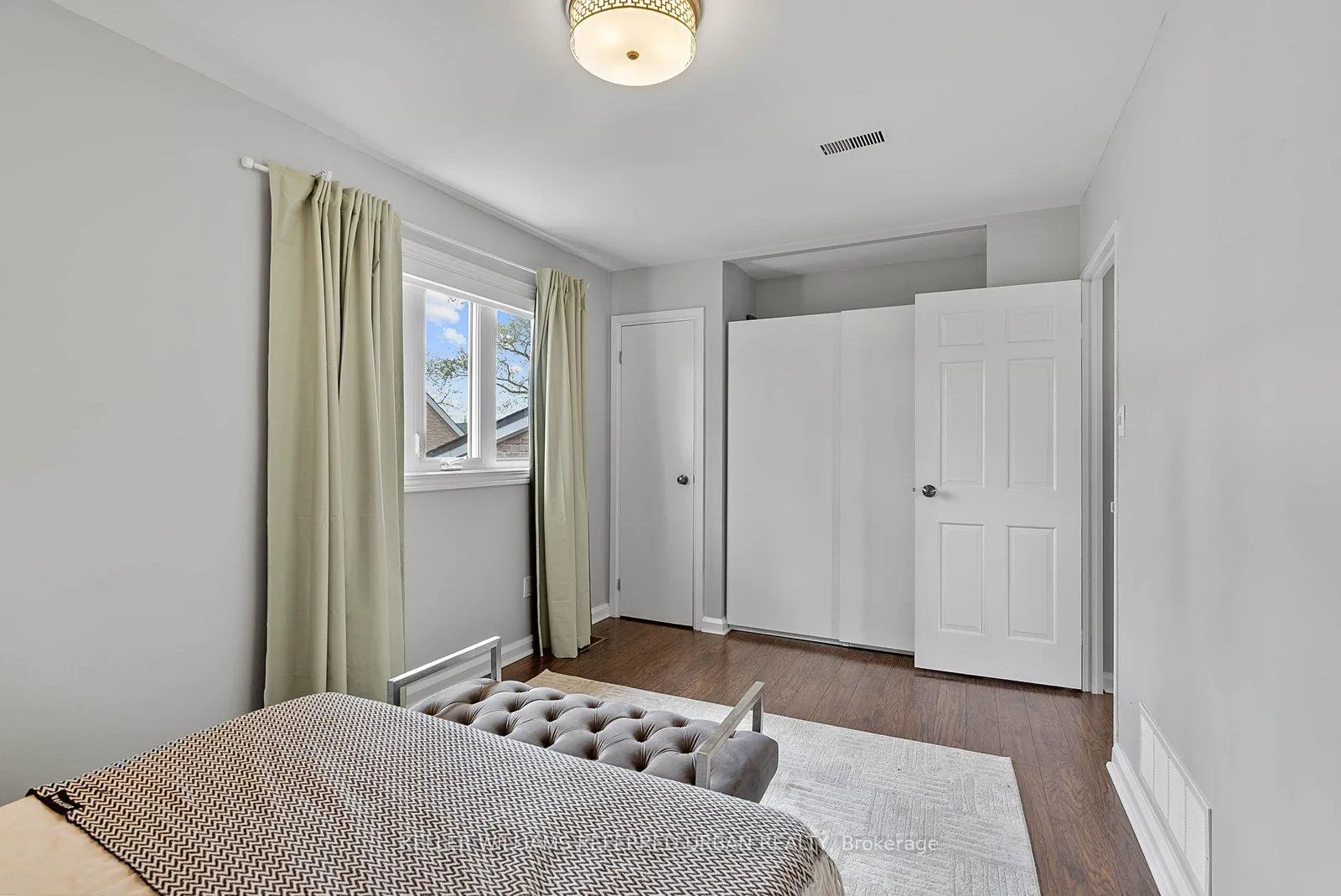 Photo 21 of Unit 4, 2 Withrow Avenue, Toronto, North Riverdale — HOMEH