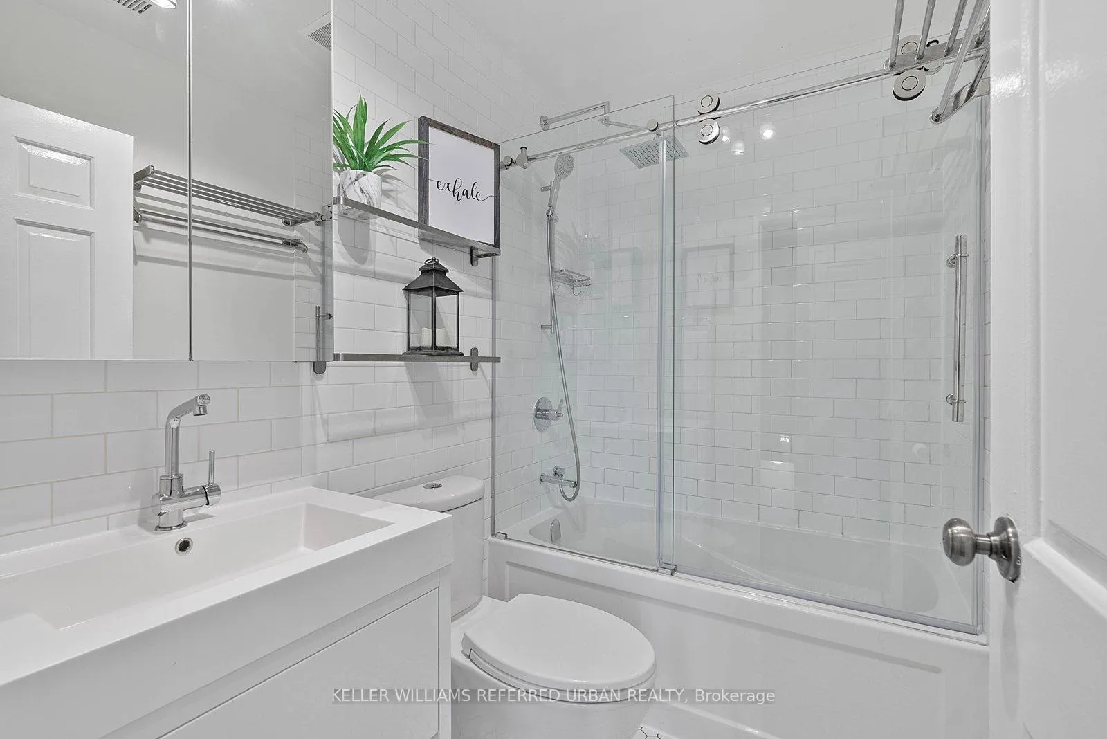 Photo 26 of Unit 4, 2 Withrow Avenue, Toronto, North Riverdale — HOMEH