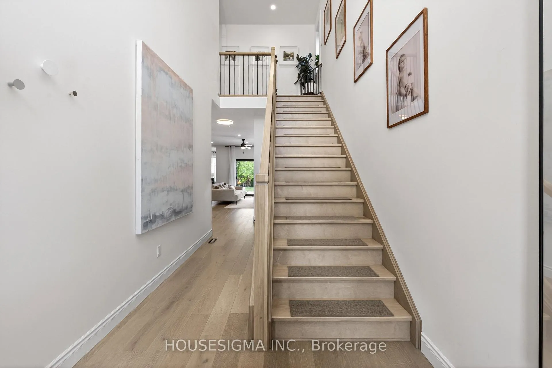 Photo 4 of 3051 Doyle Drive, London, South U — HOMEH