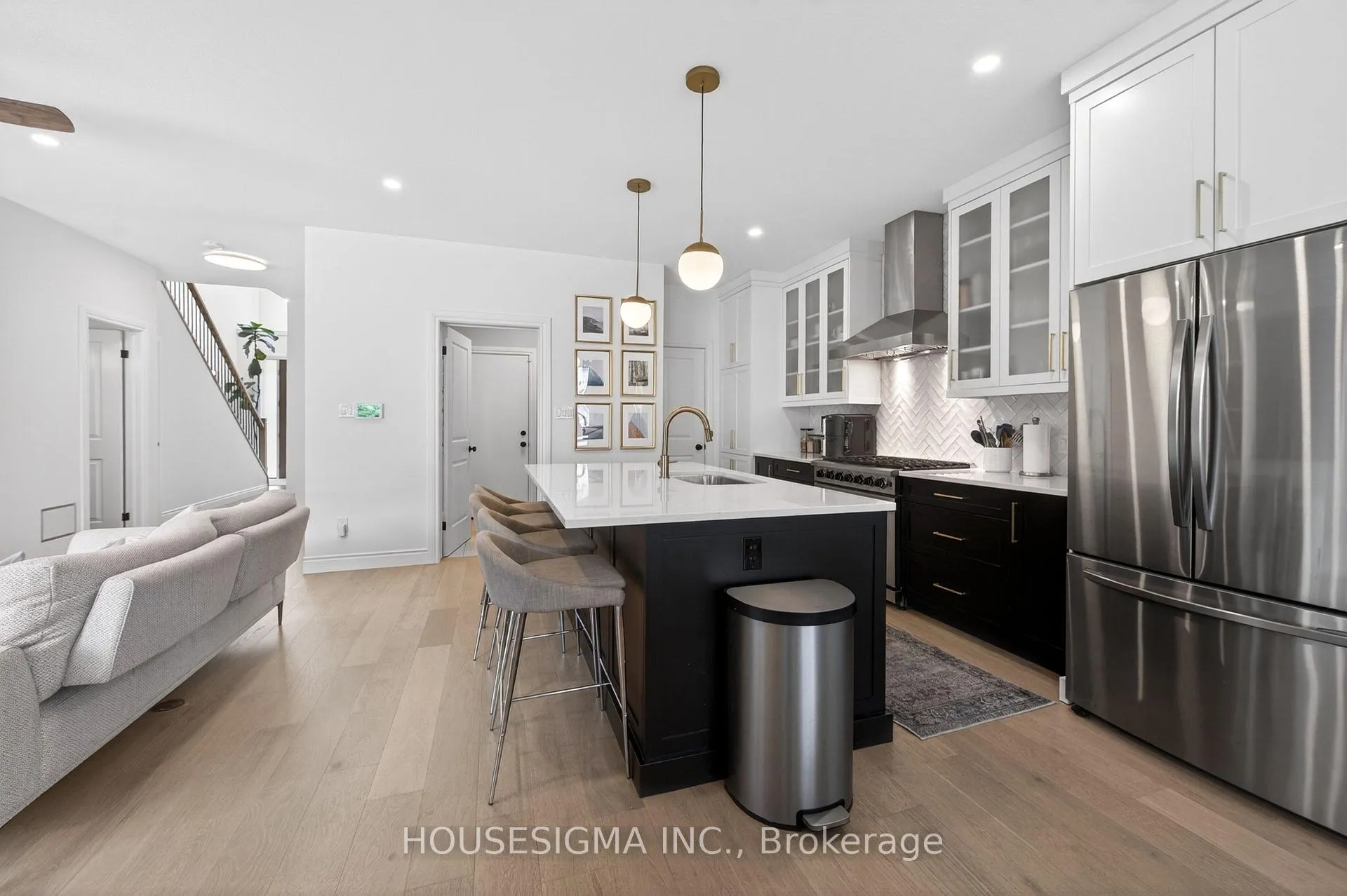Photo 14 of 3051 Doyle Drive, London, South U — HOMEH