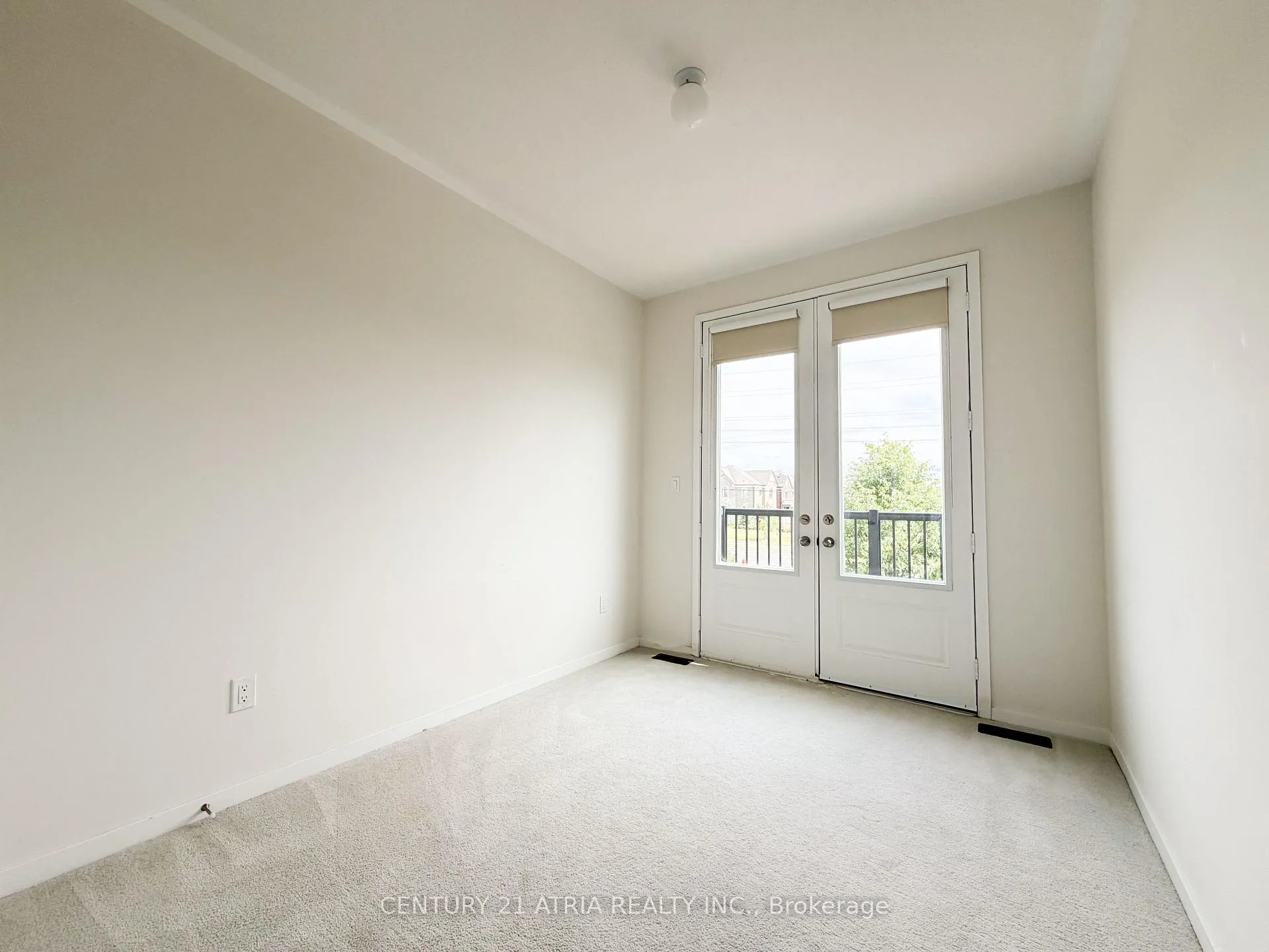 Photo 18 of 405 Elyse Court, Aurora, Bayview Northeast — HOMEH