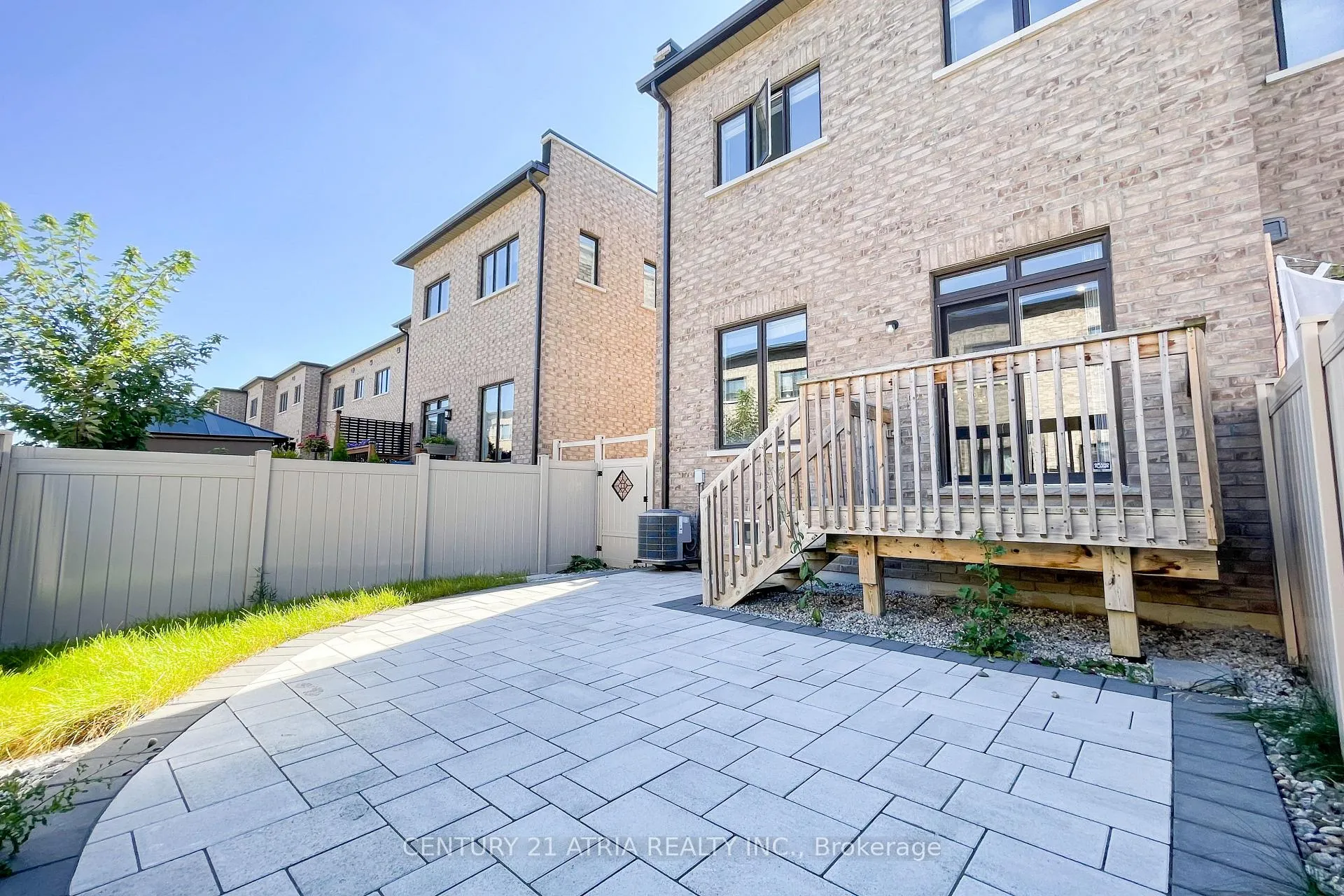Photo 25 of 405 Elyse Court, Aurora, Bayview Northeast — HOMEH