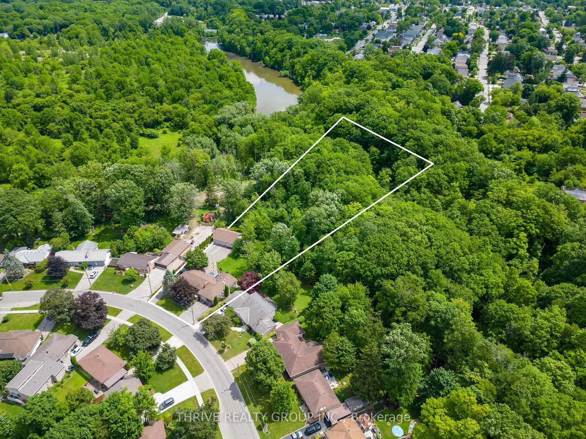 Photo 47 of 255 Ridgewood Crescent, London, South D — HOMEH