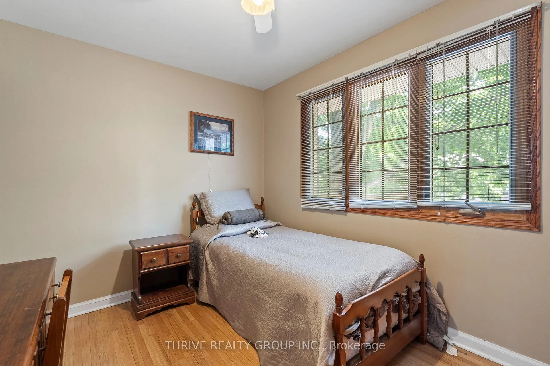 Photo 20 of 255 Ridgewood Crescent, London, South D — HOMEH