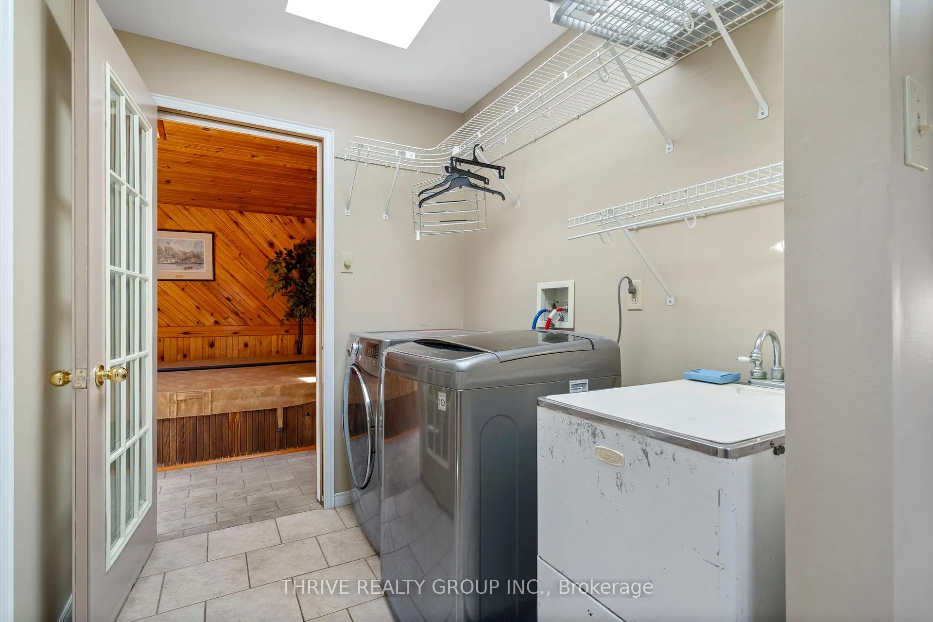Photo 25 of 255 Ridgewood Crescent, London, South D — HOMEH