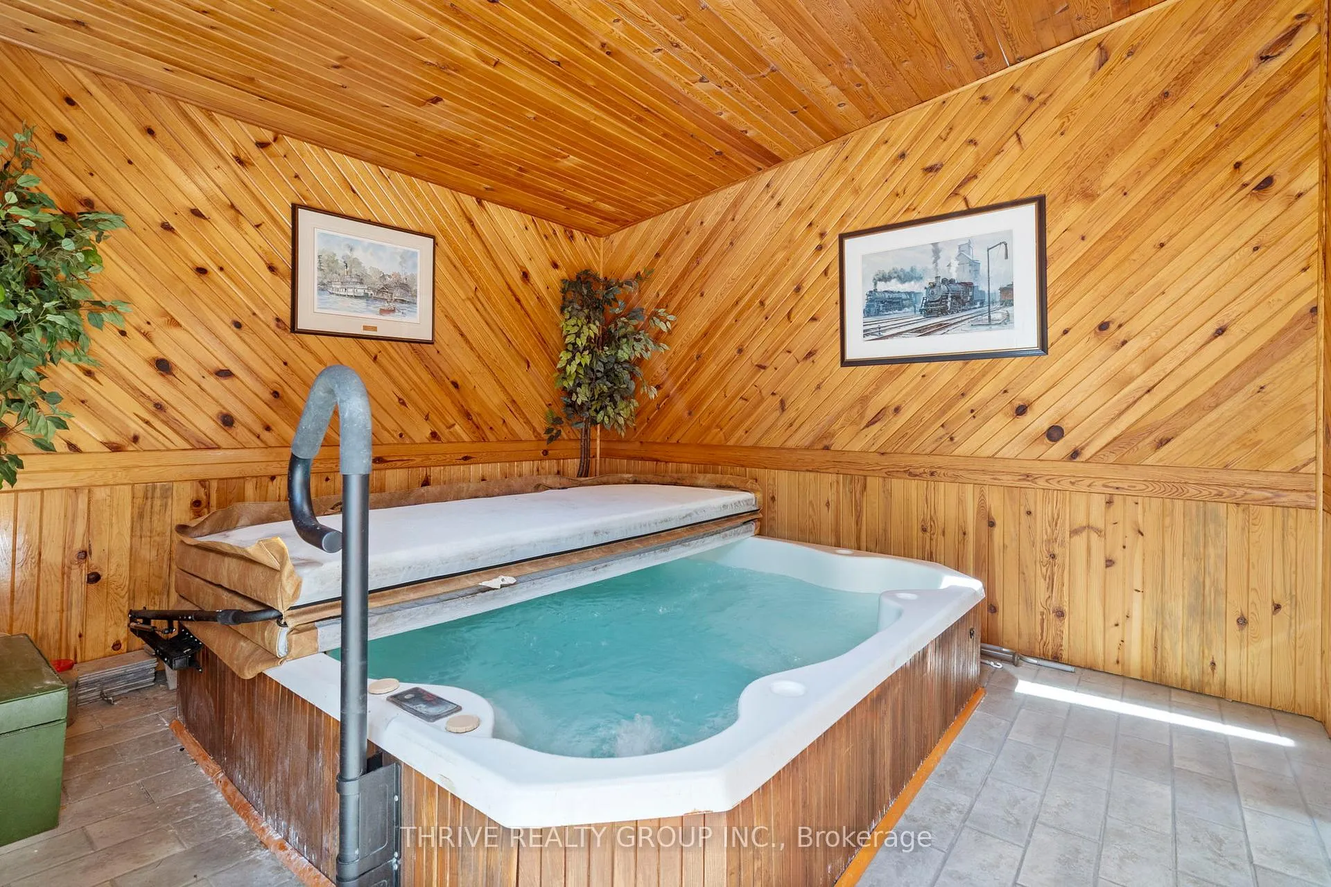 Photo 27 of 255 Ridgewood Crescent, London, South D — HOMEH