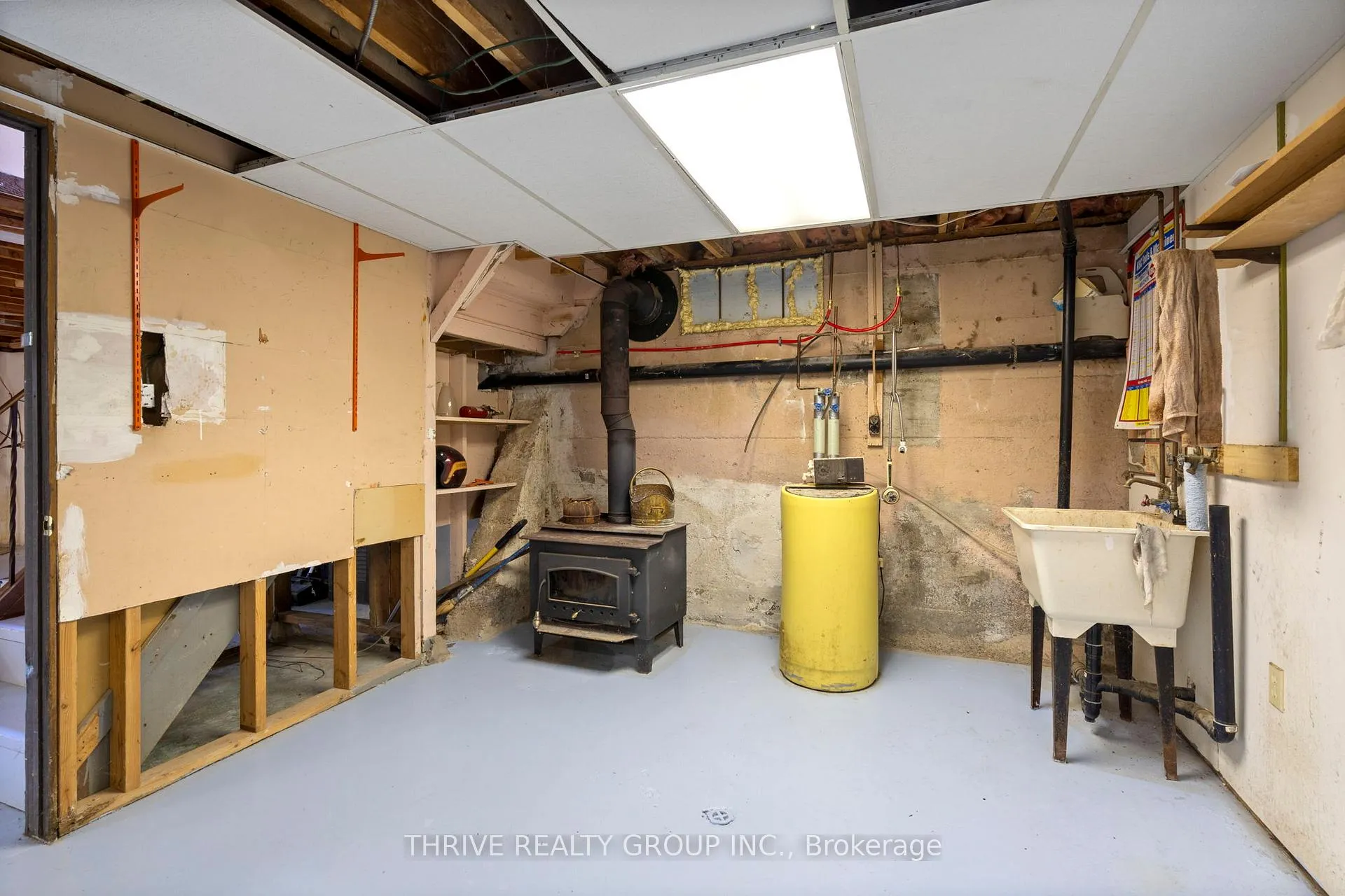 Photo 31 of 255 Ridgewood Crescent, London, South D — HOMEH