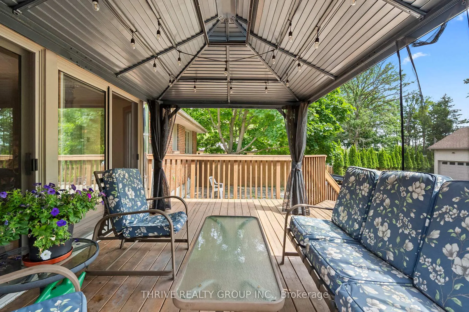 Photo 34 of 255 Ridgewood Crescent, London, South D — HOMEH