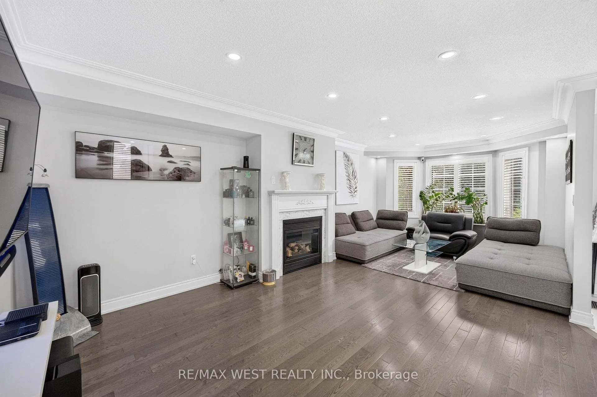 Photo 7 of 46 Villa Antica Drive, Vaughan, Sonoma Heights — HOMEH