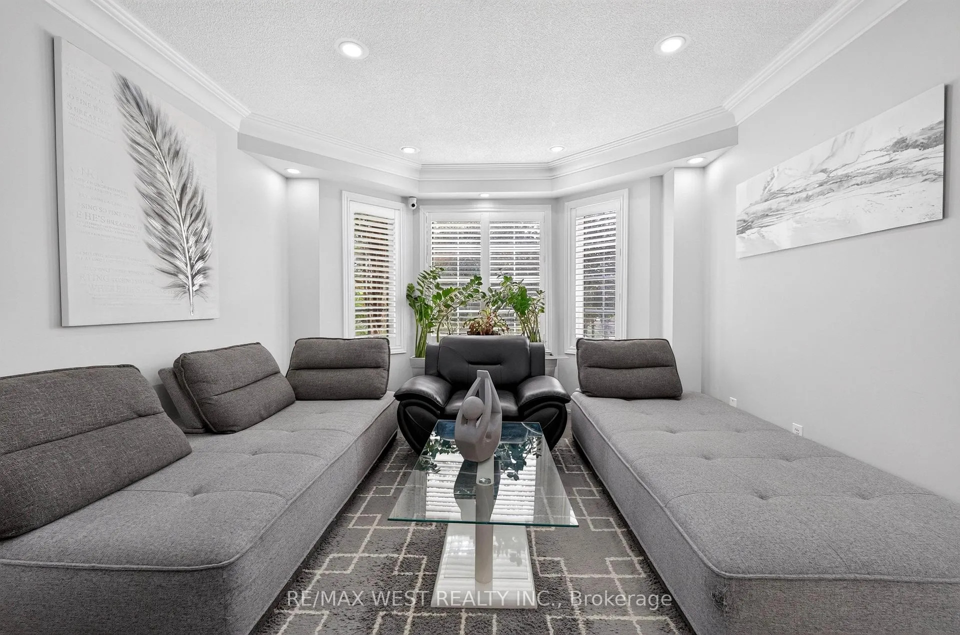 Photo 10 of 46 Villa Antica Drive, Vaughan, Sonoma Heights — HOMEH