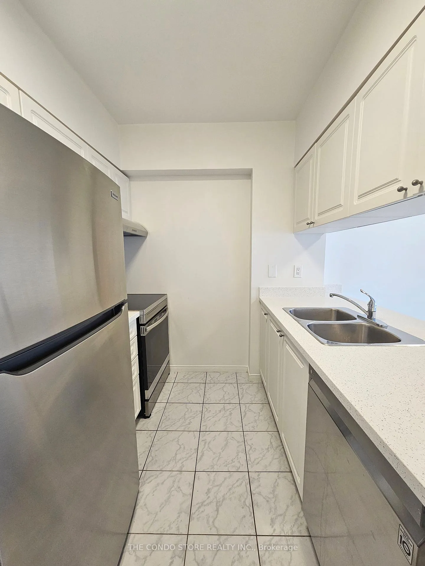 Photo 5 of Unit 711, 887 Bay Street, Toronto, Bay Street Corridor — HOMEH